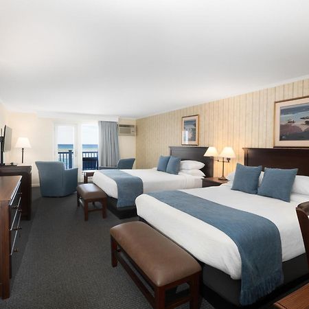 The Sparhawk Oceanfront Resort オガンクィット エクステリア 写真