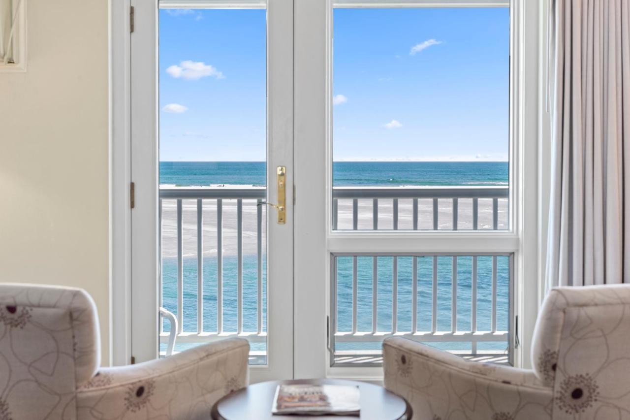 The Sparhawk Oceanfront Resort オガンクィット エクステリア 写真