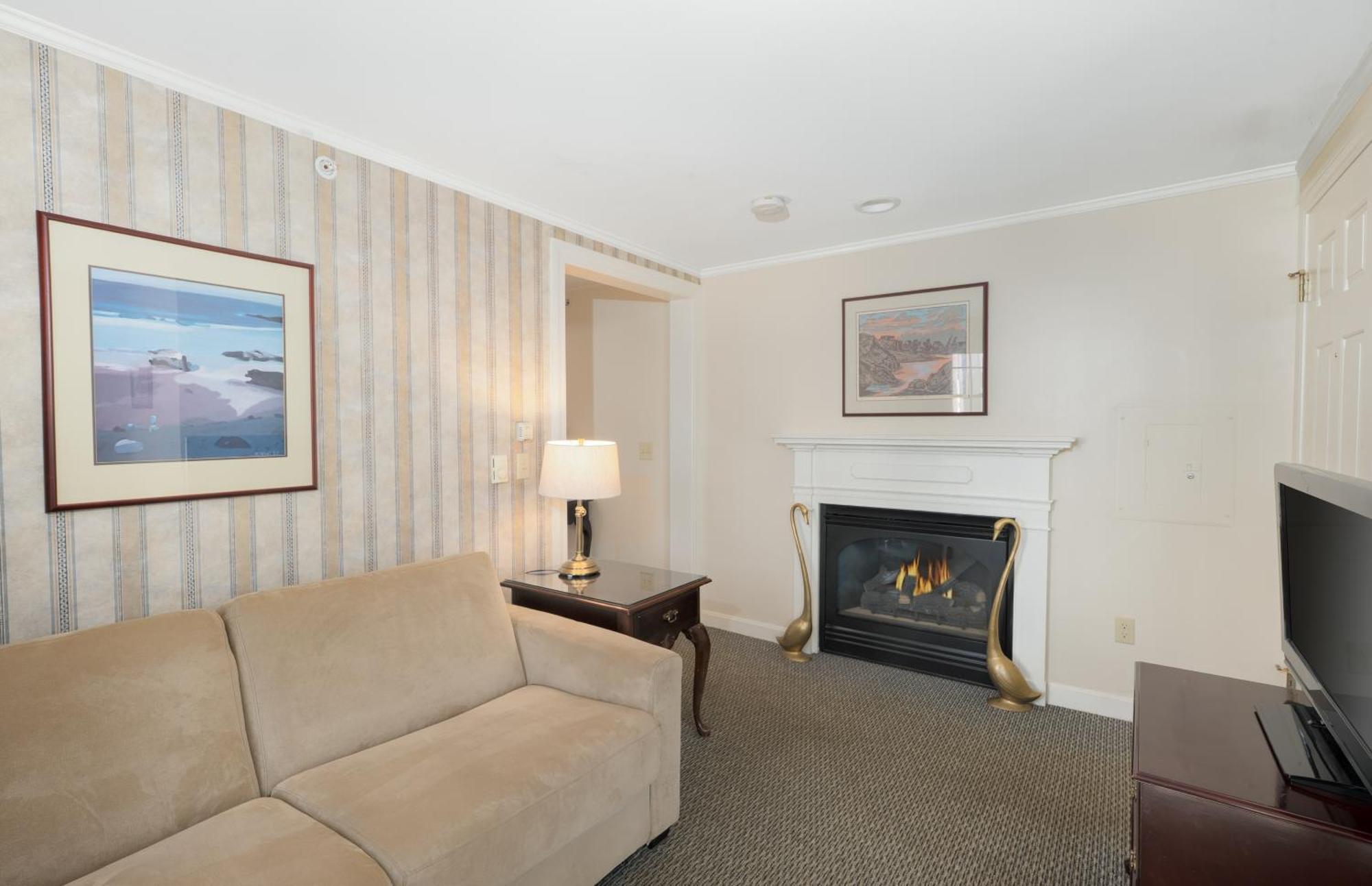 The Sparhawk Oceanfront Resort オガンクィット 部屋 写真