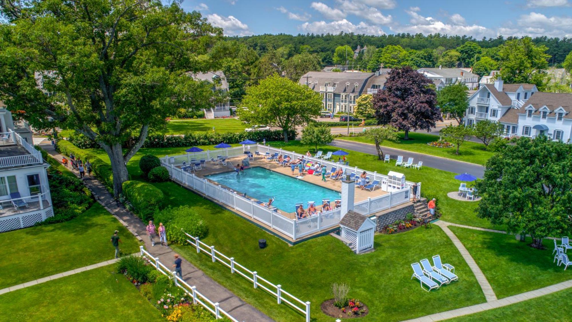 The Sparhawk Oceanfront Resort オガンクィット エクステリア 写真